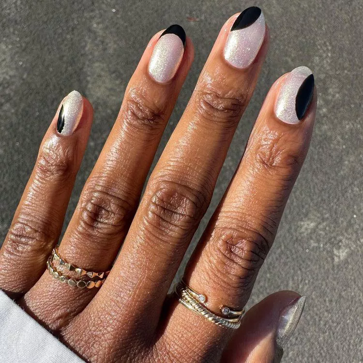 @LOLO.NAILEDIT - Tuxedo Chrome Nails