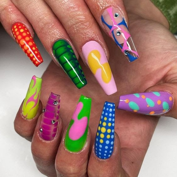 Funky Winter Nails 2023-2024: 17 Creative Ideas