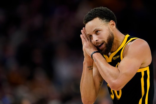 Celtics suffer some deja vu, fall in overtime loss to Steph Curry and Warriors