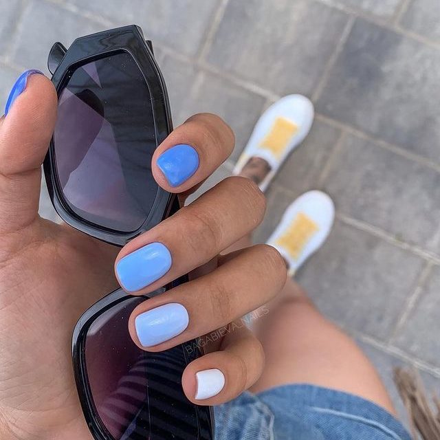 blue nails