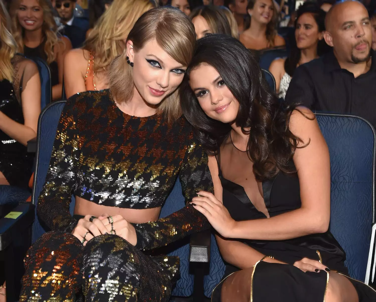 LOS ANGELES, CA - AUGUST 30: Singer-songwriters Taylor Swift (L) and Selena Gomez in the audience during the 2015 MTV Video Music Awards at Microsoft Theater on August 30, 2015 in Los Angeles, California. (Photo by John Shearer/Getty Images)