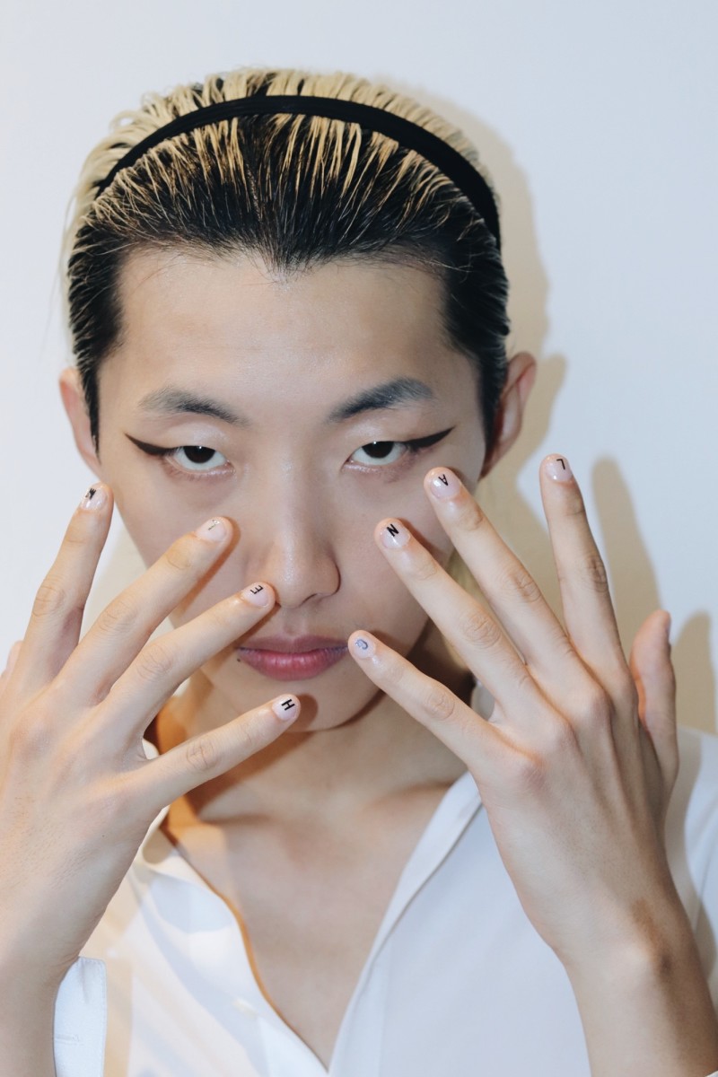 best-nails-new-york-fashion-week-spring-2024 helmut lang (2)