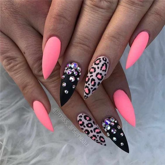 33+ Creative Cheetah Nail Designs 2023