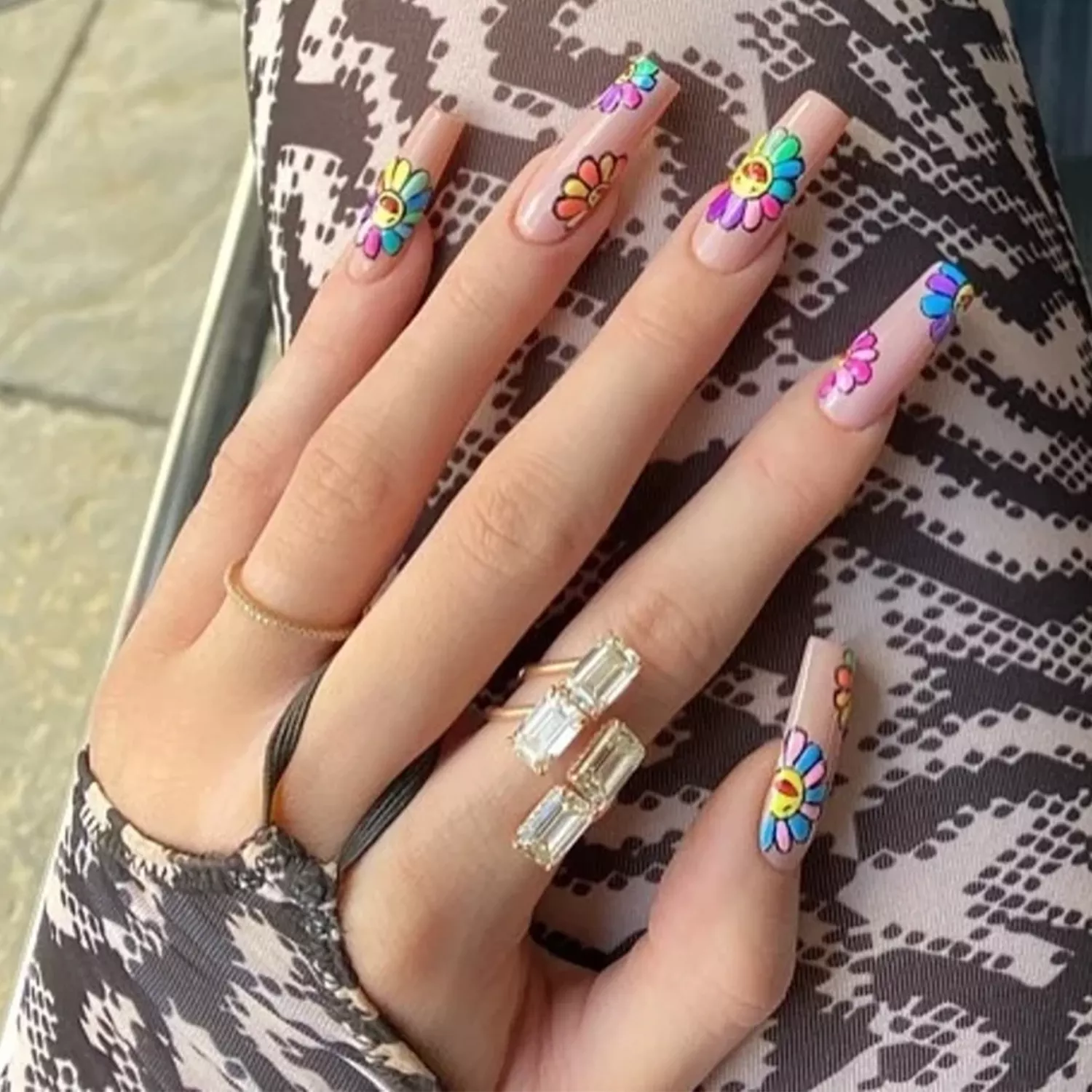 Kylie Jenner's flower manicure