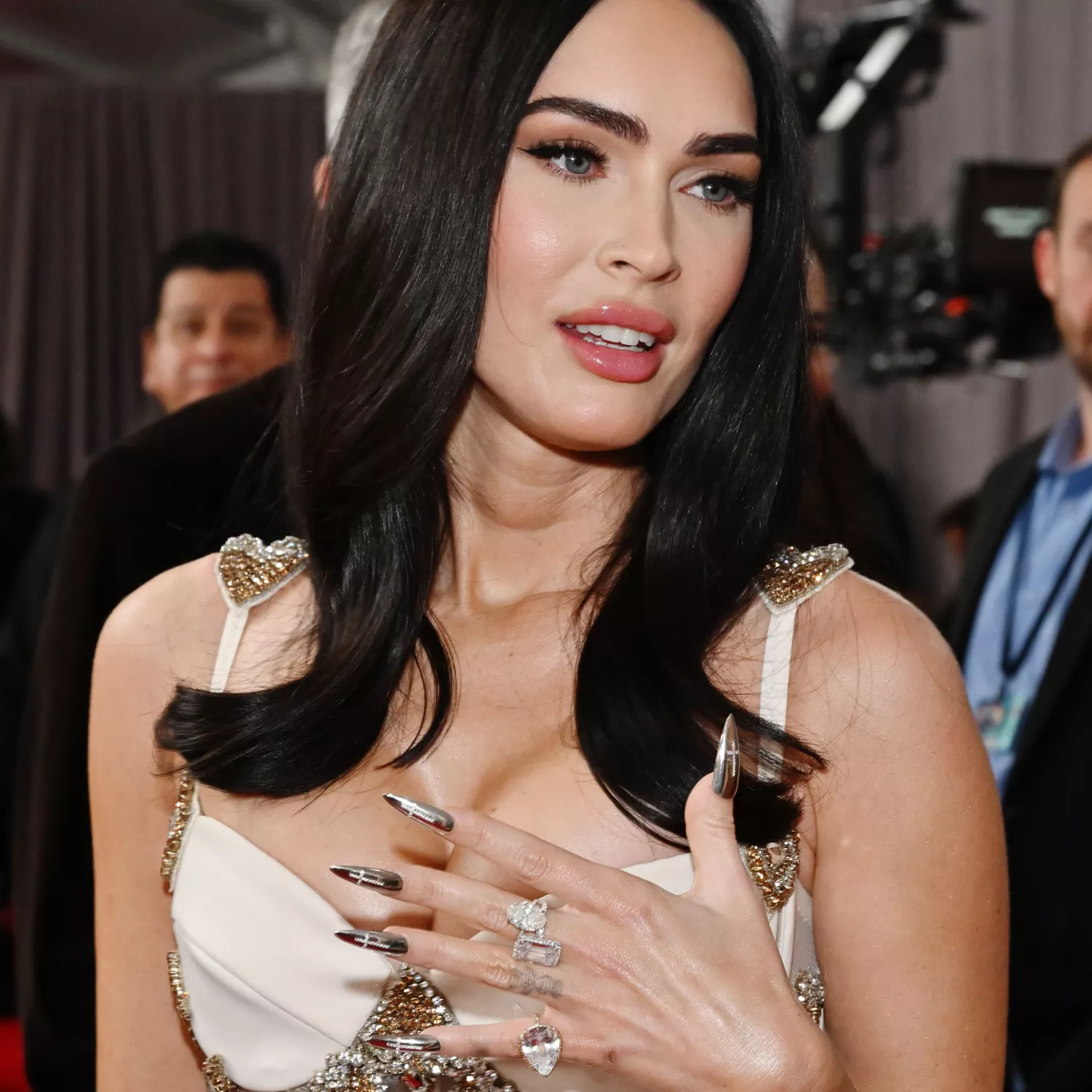 megan fox nails at grammys