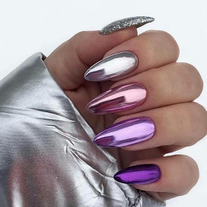 metallic gradient silver and purple new years nails