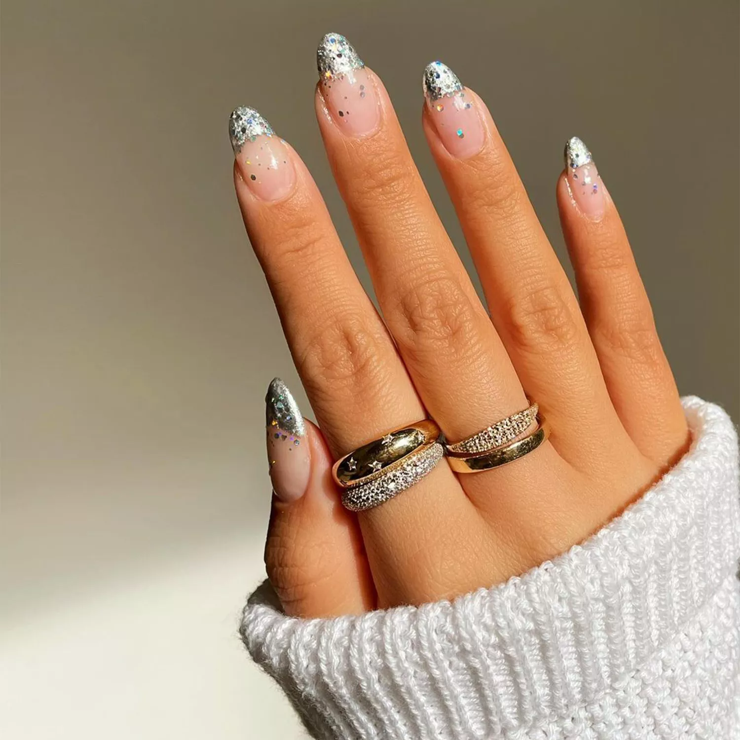 silver sparkle nails