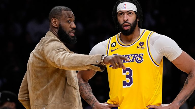 Los Angeles Lakers' LeBron James refutes latest injury report: 'I speak for  myself' | NBA News | Sky Sports