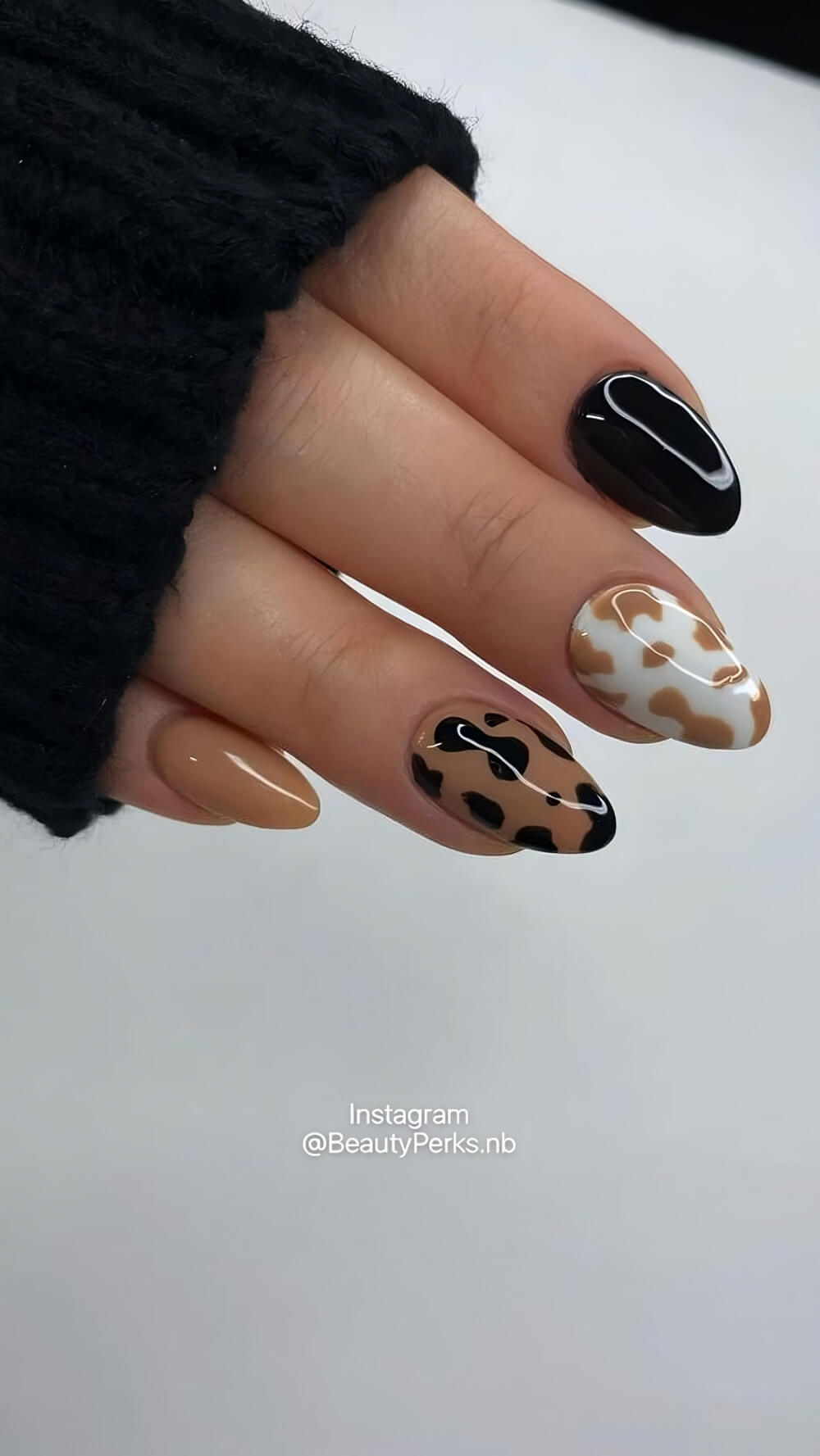 45 Go To Almond Nail Ideas To Every Pretty Lady - 357