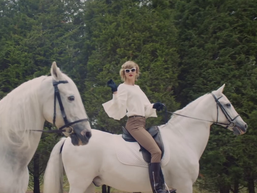 taylor swift blank space horse