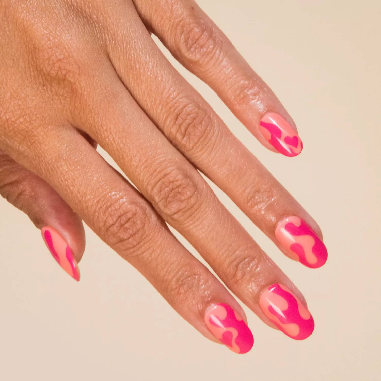 Chillhouse Chill Tips Peach and pink lava lamp-inspired nails