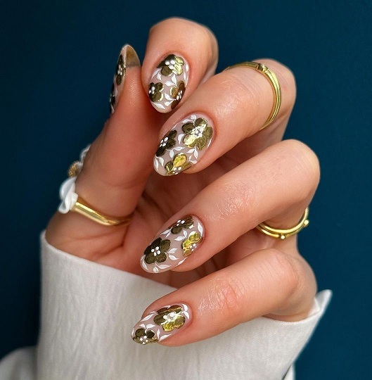 Floral Nail Art