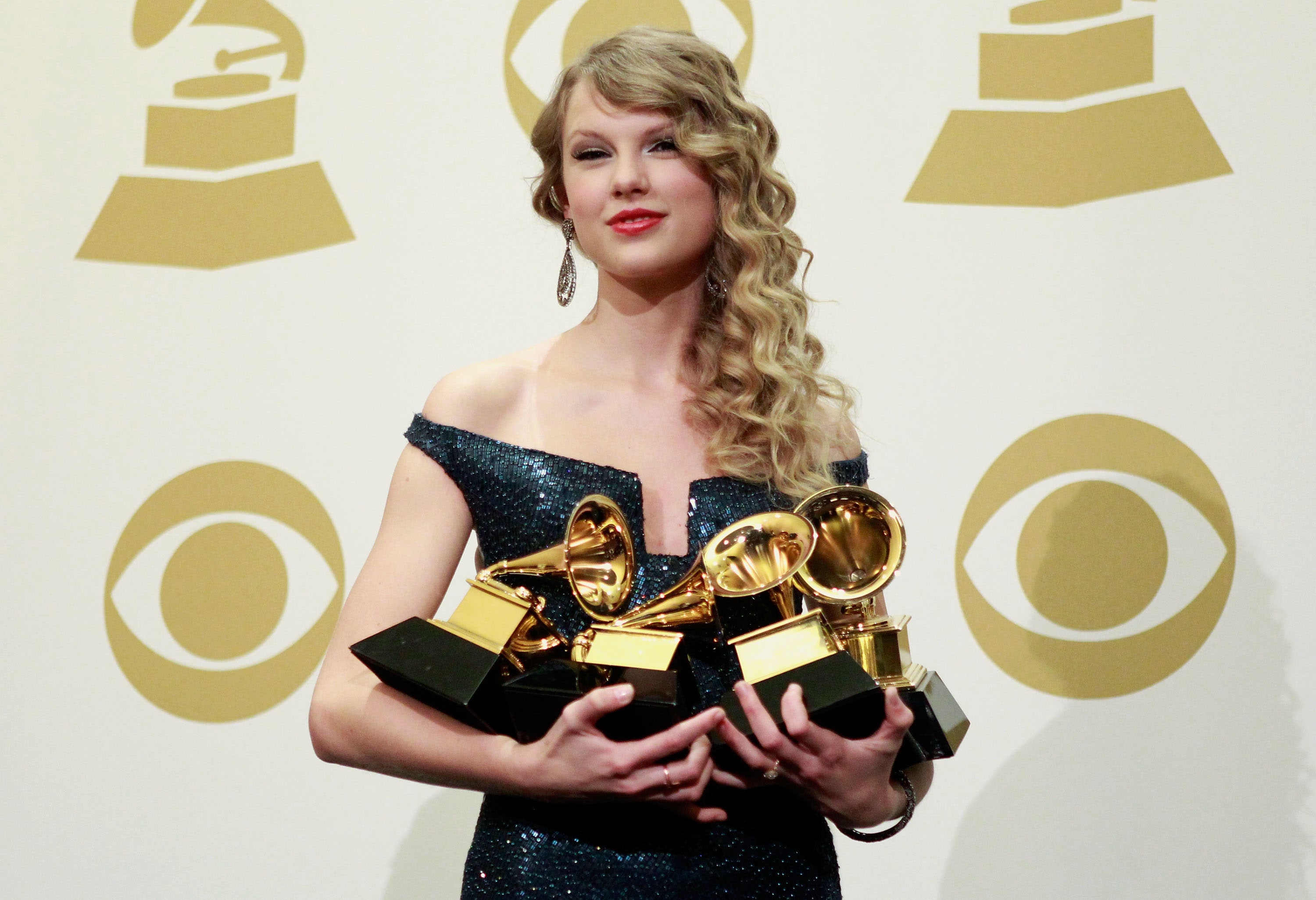 Taylor Swift's 8 Most Iconic Grammy Moments | Teen Vogue