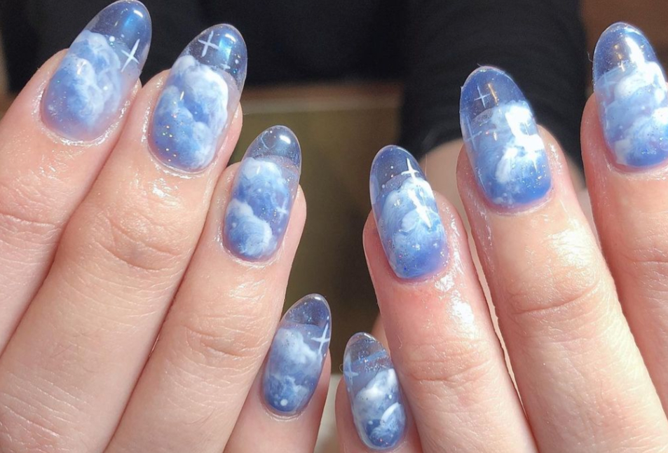 gel cloud nails