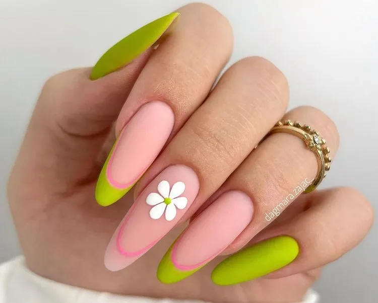 St Patrick nails 2023: 4 leaf clover and green nails – this is the recipe for good luck!