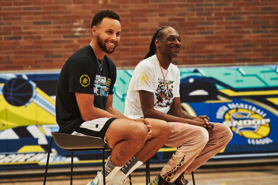 Steph Curry, Snoop Dogg help unveil renovated basketball court in Long Beach