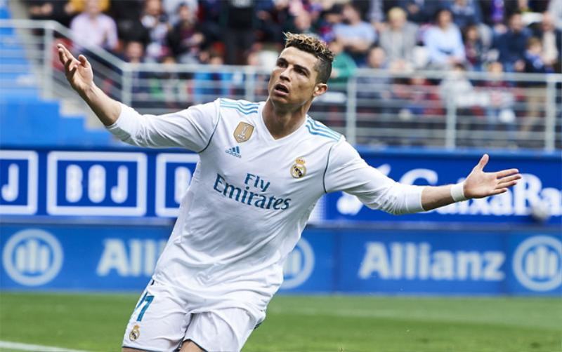 CR7 'ghi bàn như máy', Real Madrid thắng chật vật 'đội bóng tí hon'