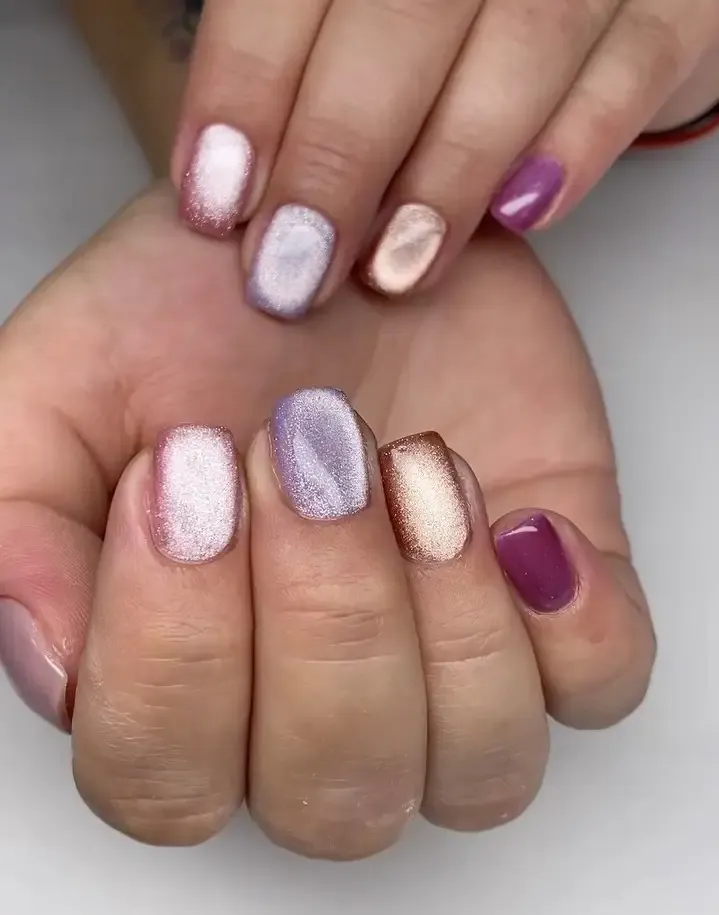 Short pastel velvet nails.