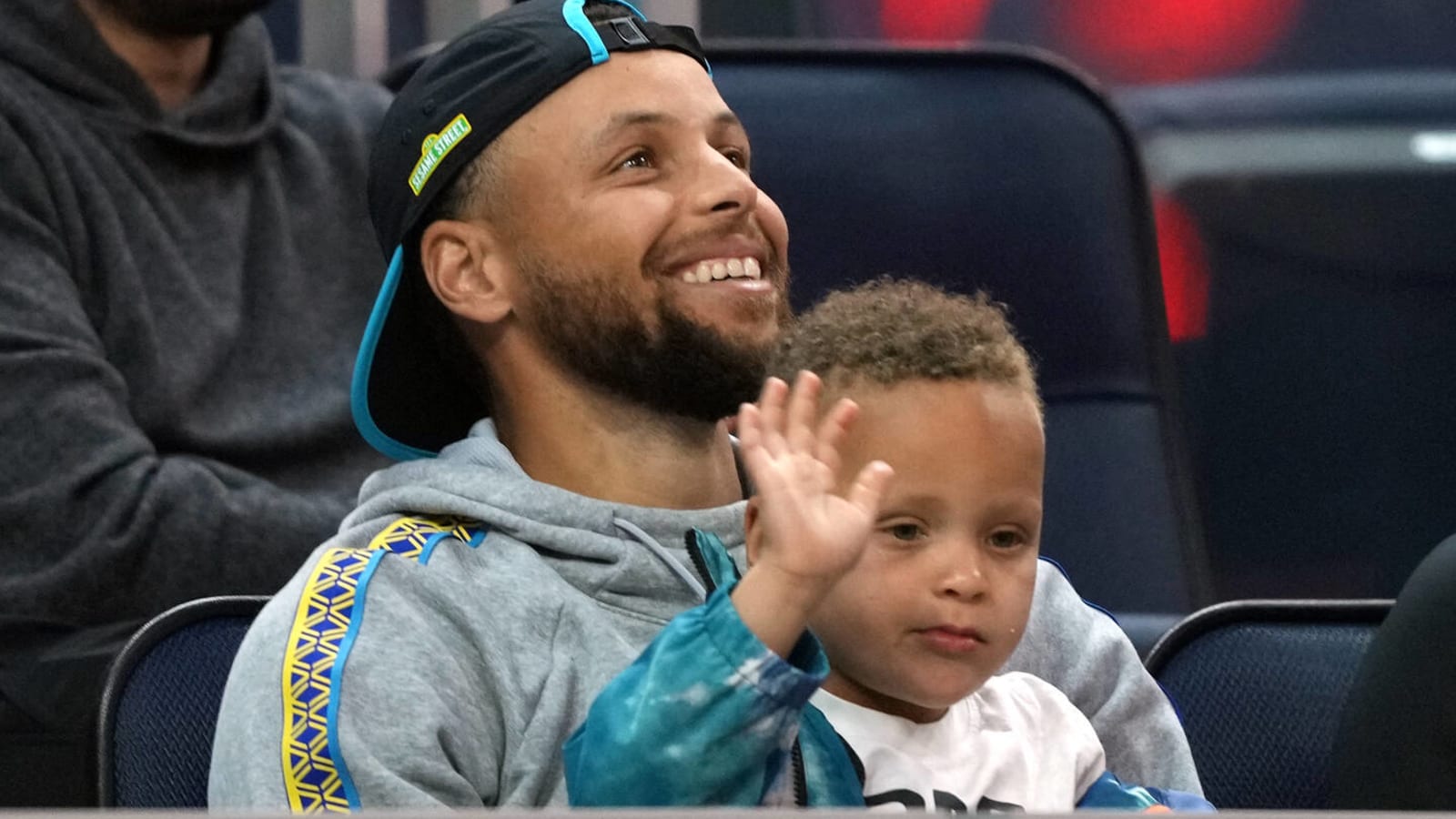 Watch: Stephen Curry goes viral for celebration at Summer League game