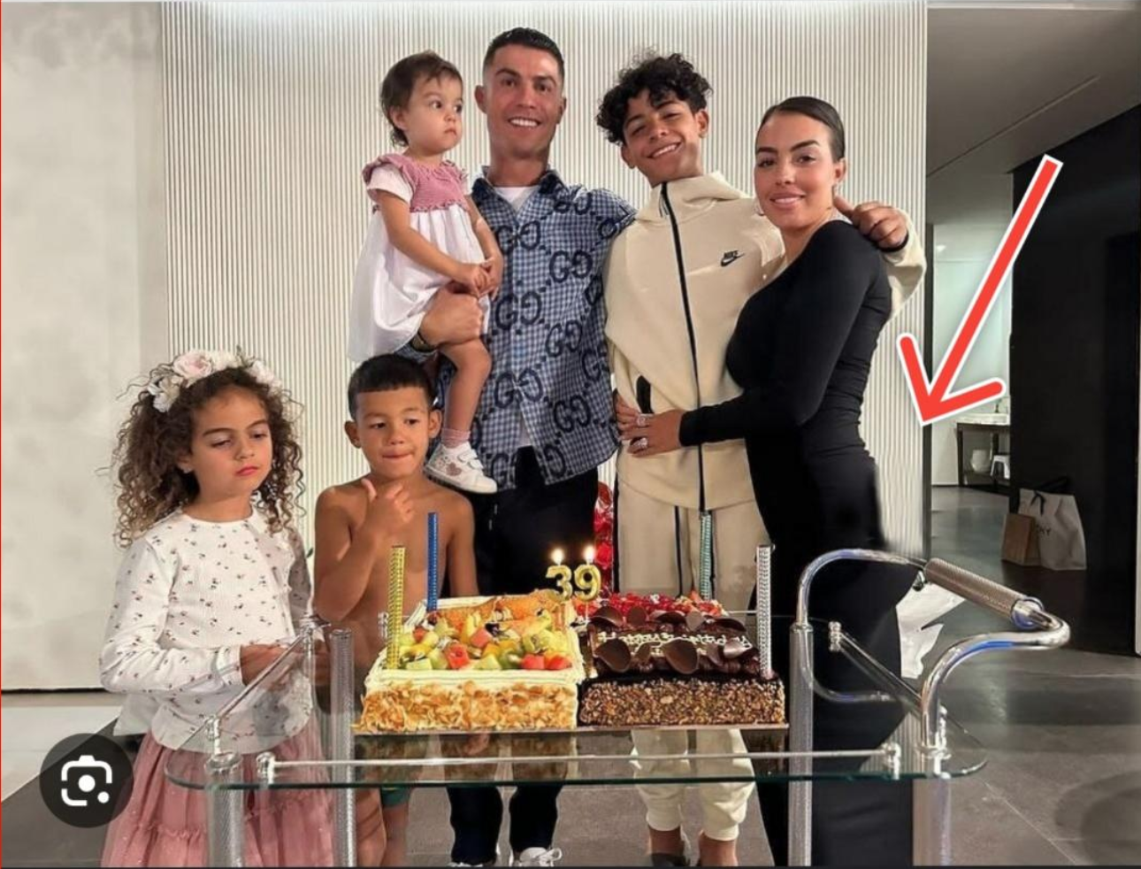 Bức ảnh bạn gái Cristiano Ronaldo, Georgina Rodriguez, đã bị chỉnh sửa - Ảnh: X