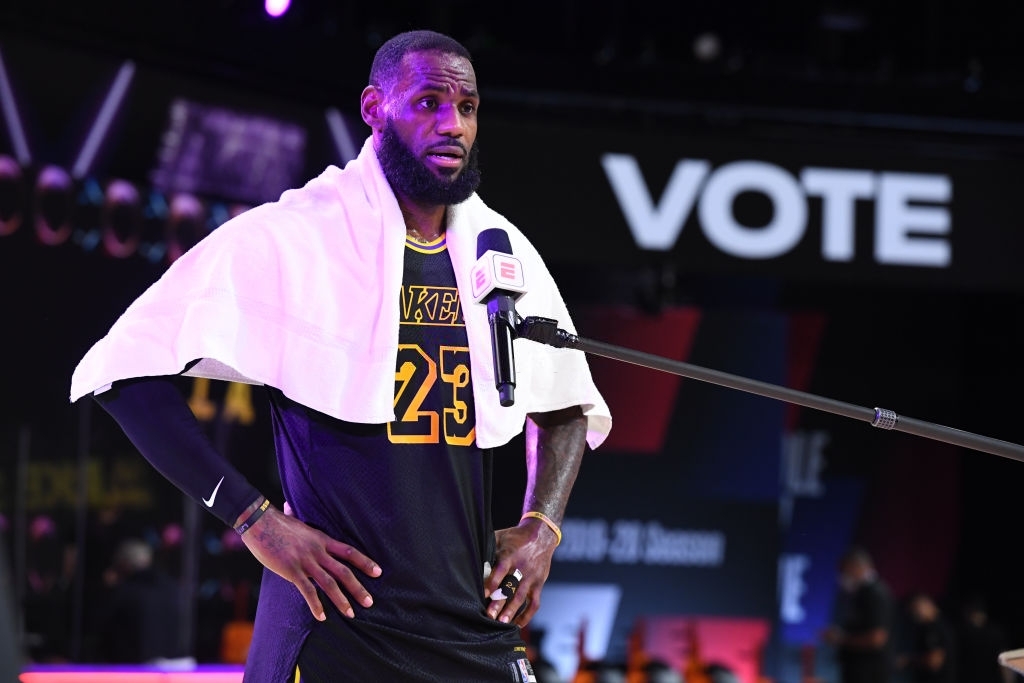 Nữ MC thể thao gây sốc với lời buộc tội LeBron James - Ảnh 3.