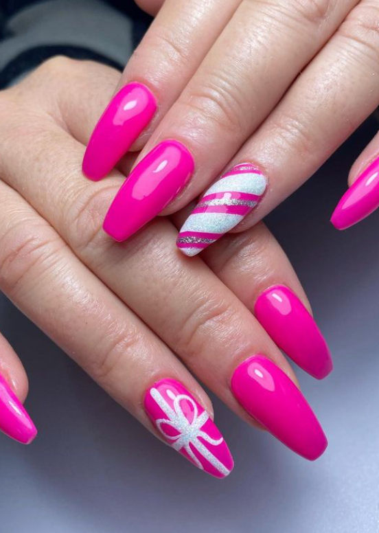 hot pink bow nails