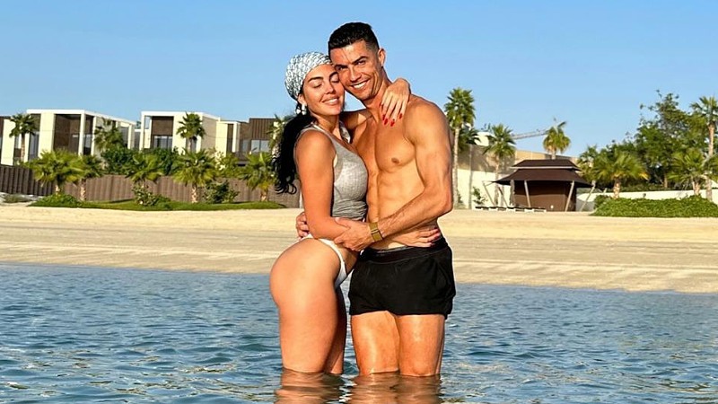 Cristiano Ronaldo declara-se à companheira. Georgina Rodríguez 'responde' -  Atualidade - SAPO Lifestyle