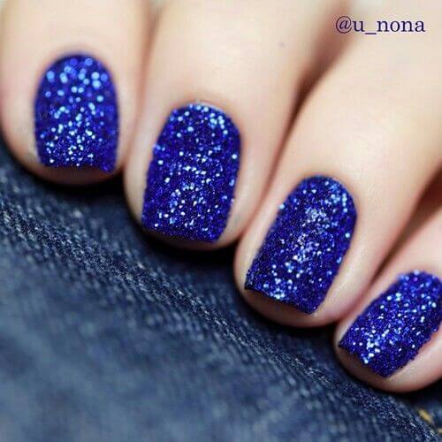 20+ Gorgeous Navy Nails For A Refreshing Manicure - 173