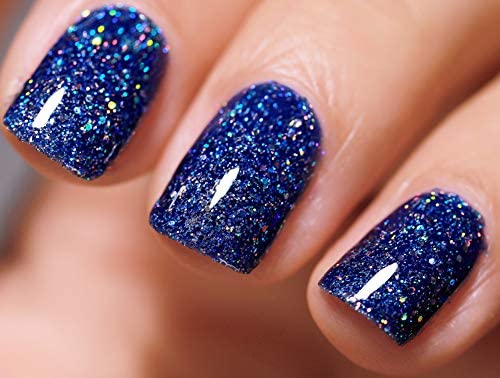 20+ Gorgeous Navy Nails For A Refreshing Manicure - 179