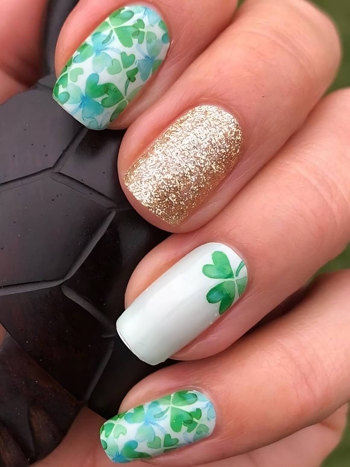 30 St. Patrick’s Day Nail Ideas That Will Bring You A Jolly Holiday - 239