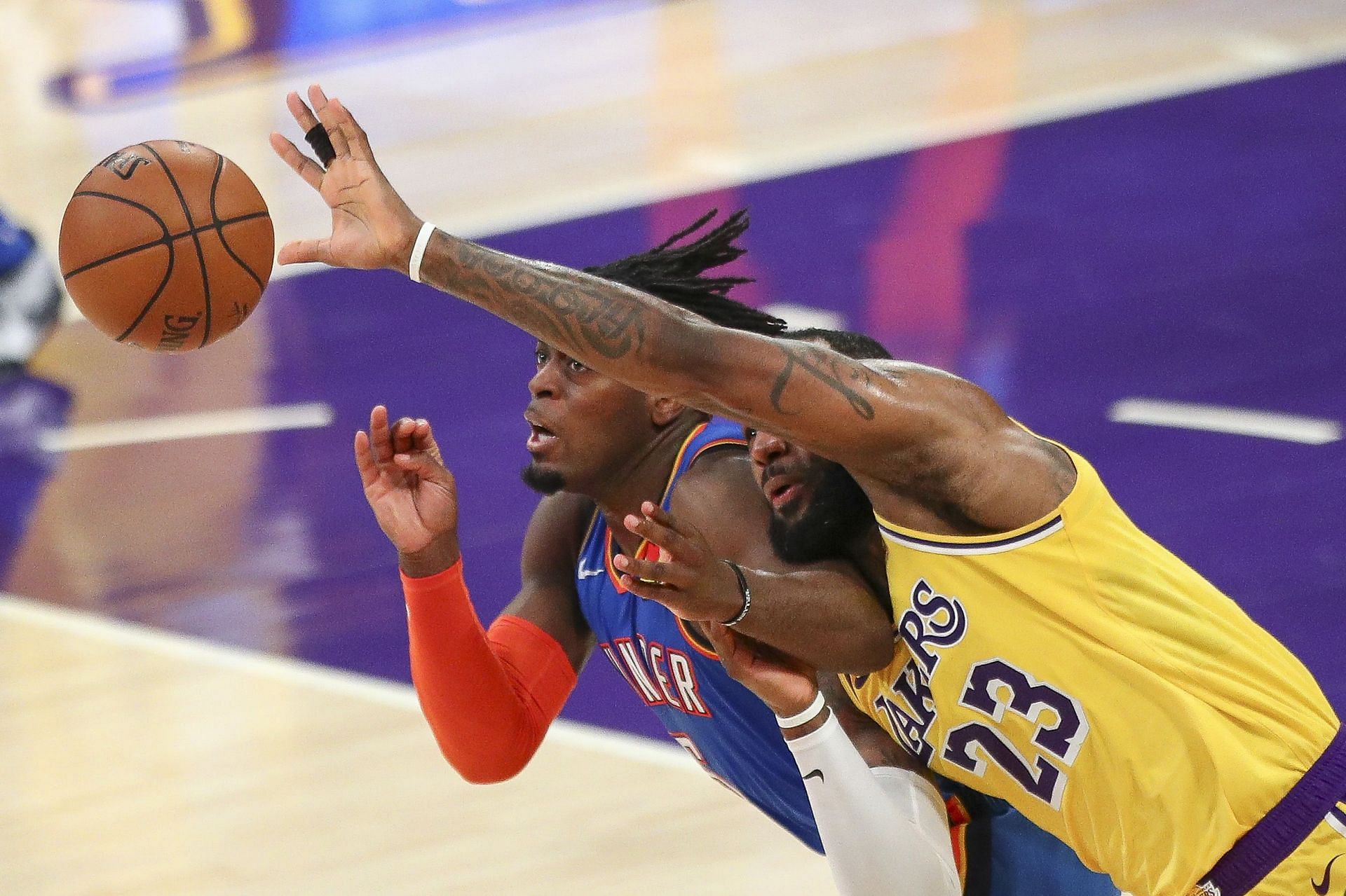 Oklahoma City Thunder v Los Angeles Lakers