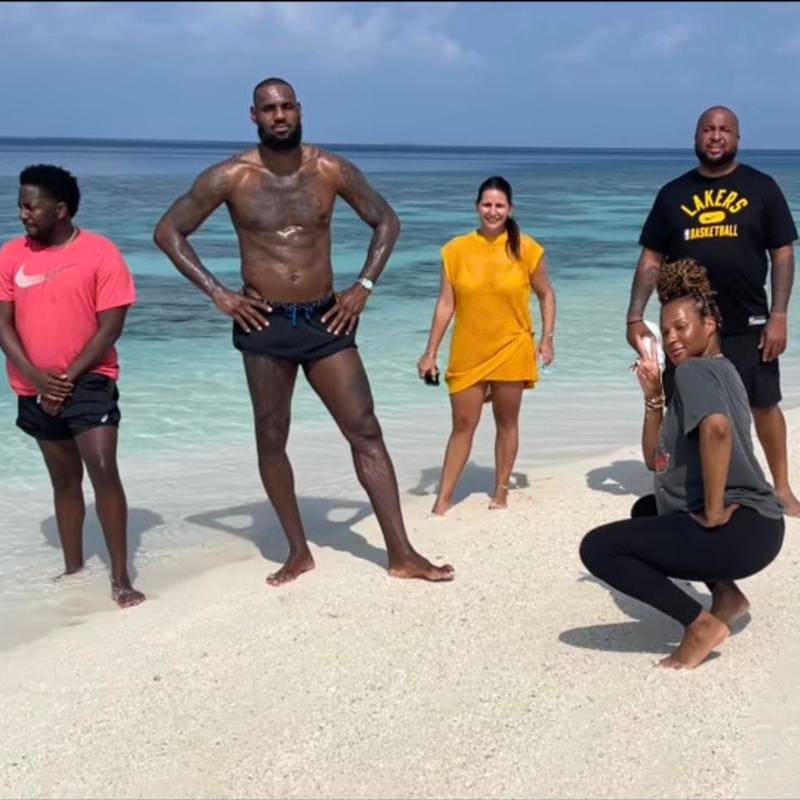 Lebron James says goodbye to the Maldives after soaking up the sun