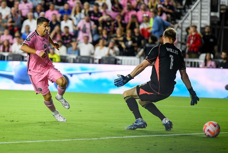 Lionel Messi leads Inter Miami in 3-1 win over Nashville, exits early  because of leg injury | The Seattle Times