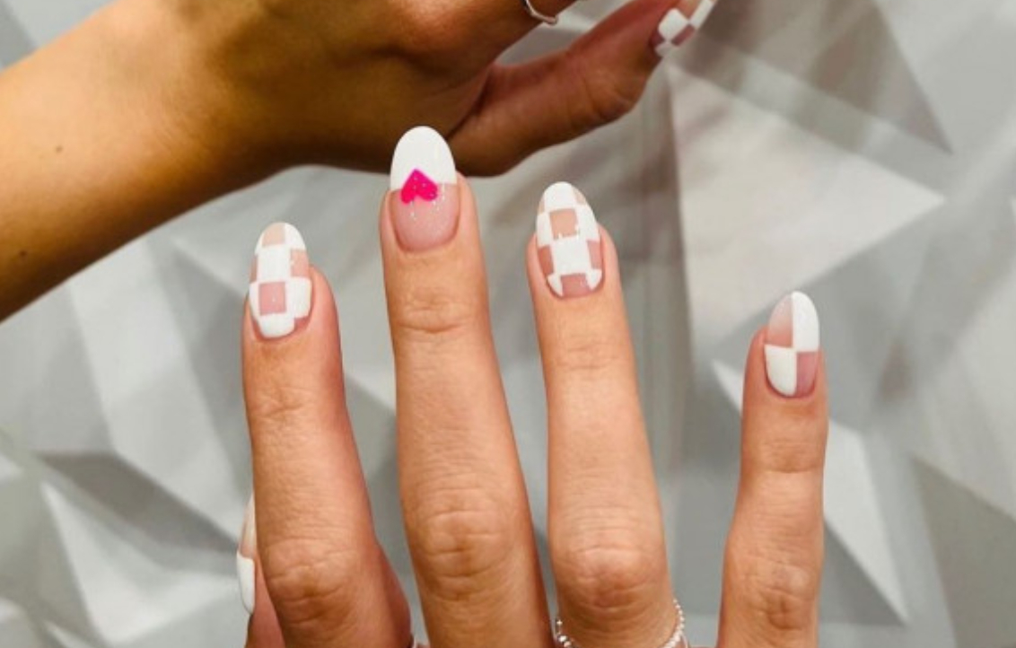 valentine checkered nails