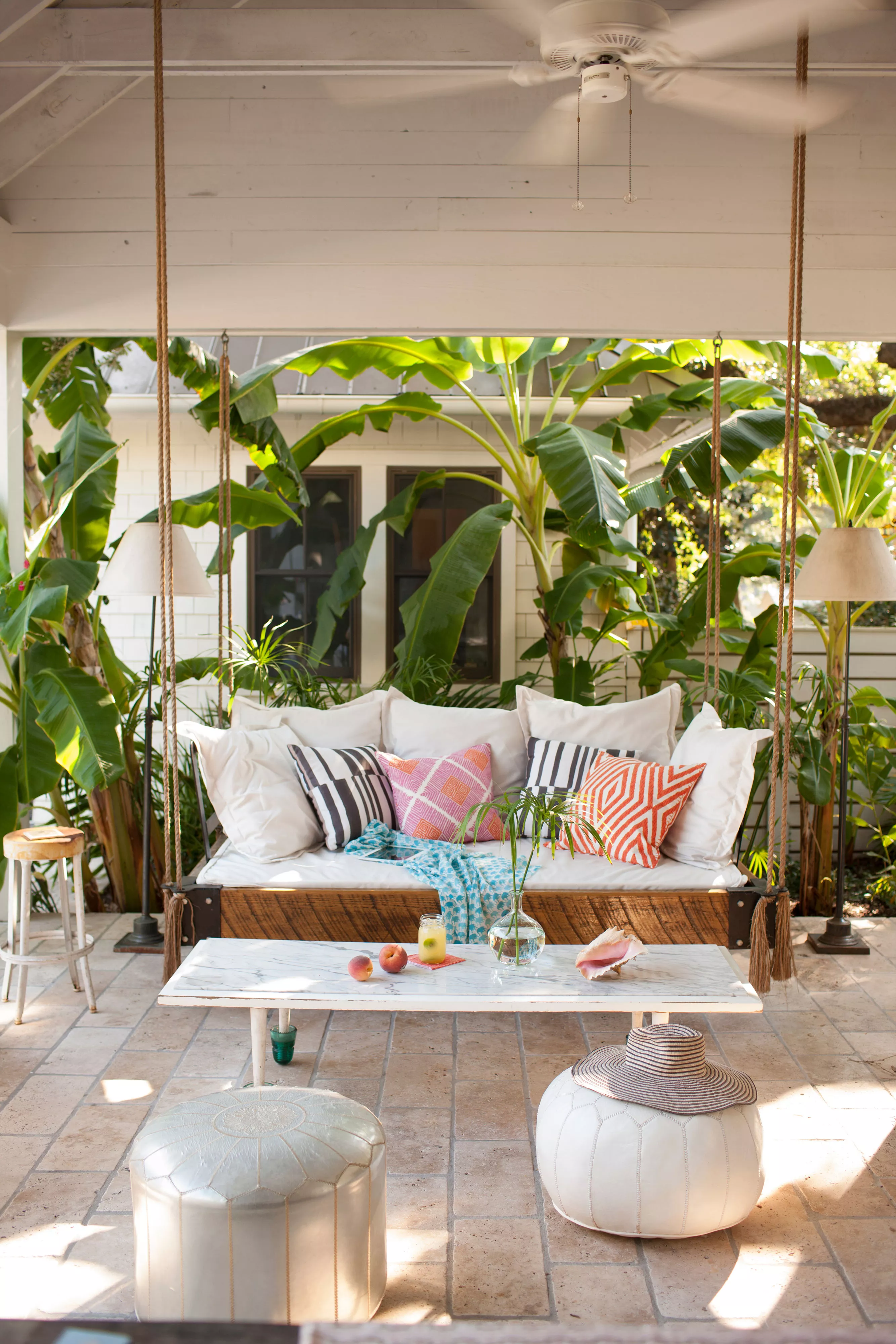 Porch hanging swing