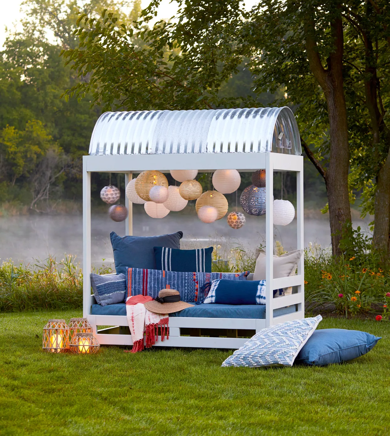 cabana with blue pillows