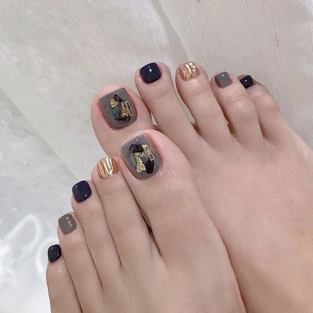 "Nail