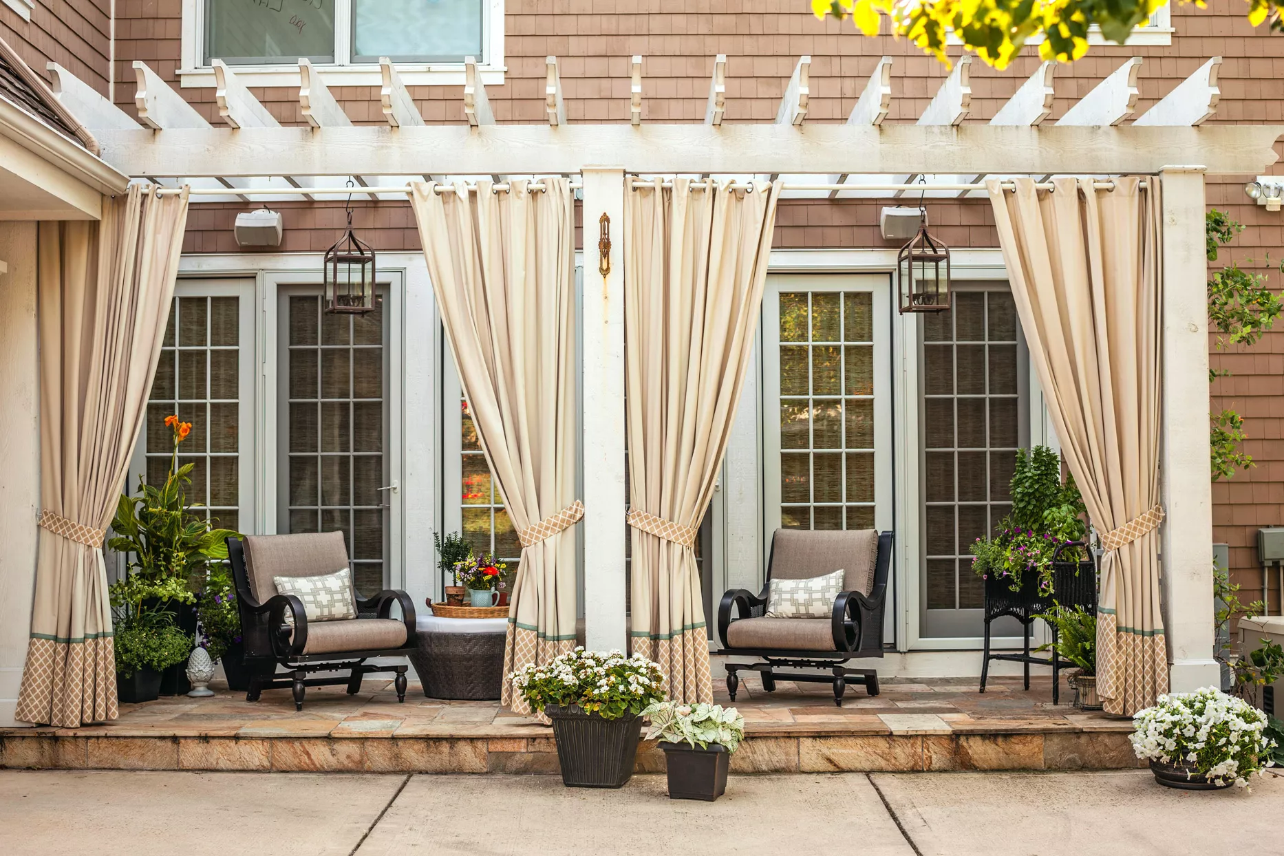 pergola with curtains