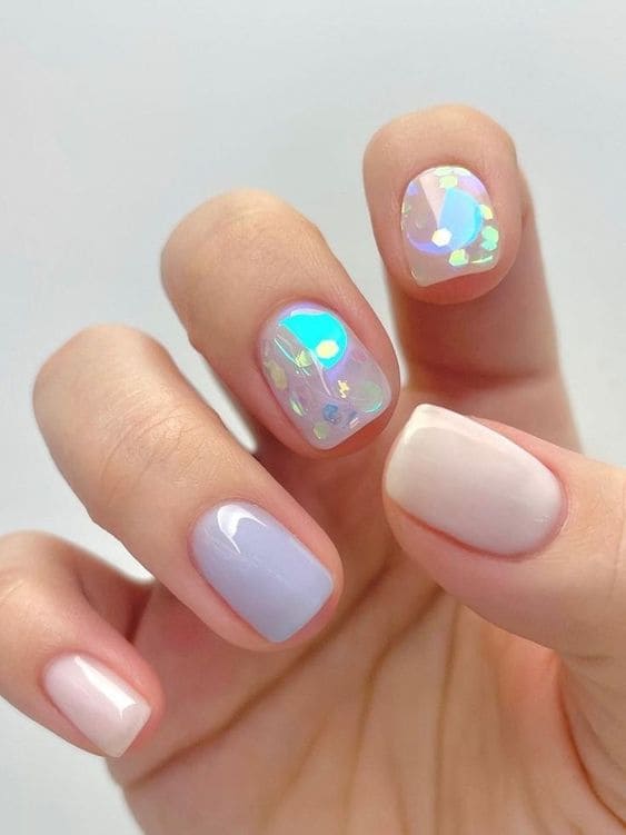 summer Korean nail design: chunky glitter 