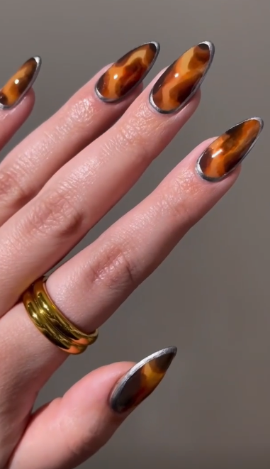 Tortoise Shell Nails with Silver Outline