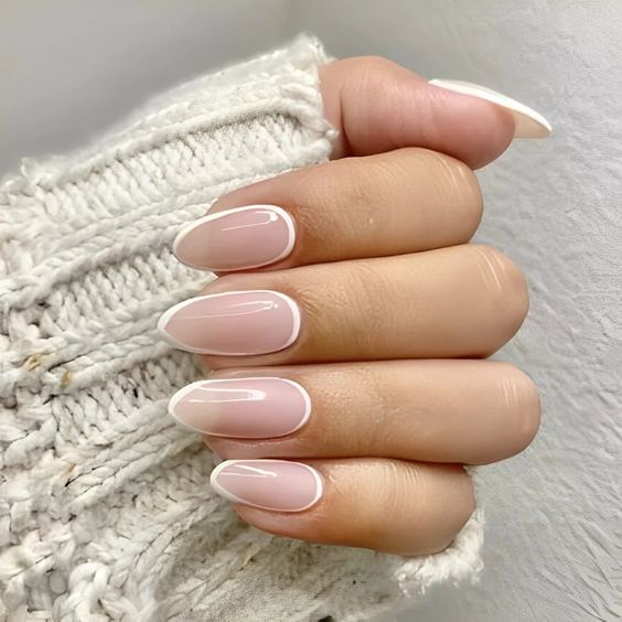 Minimalist Summer Nail Art