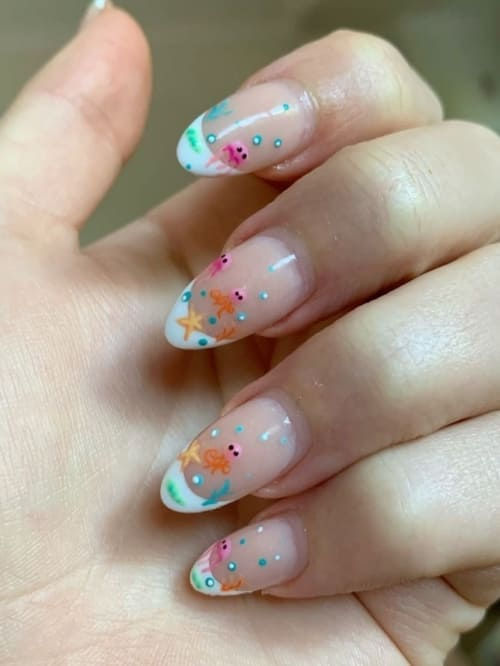 Seashell Nails