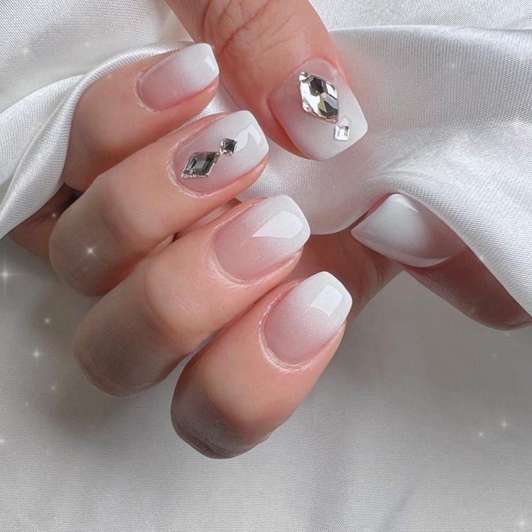 mau nail dep cho mong ngan trang 98a8467b