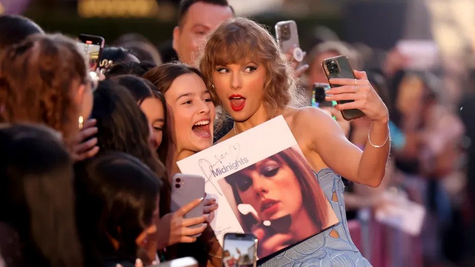 Đu" Taylor Swift giúp tinh thần của bạn thay đổi thế nào? | Vietcetera