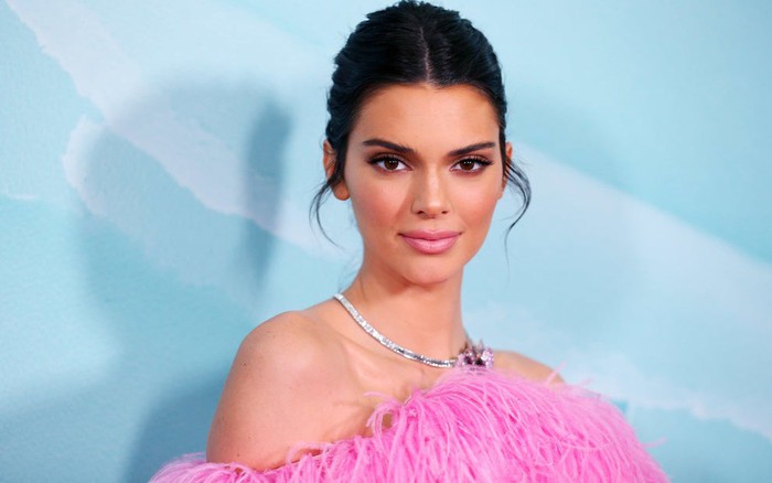 Bí quyết giữ dáng của người mẫu nổi tiếng Kendall Jenner - Ảnh 1.